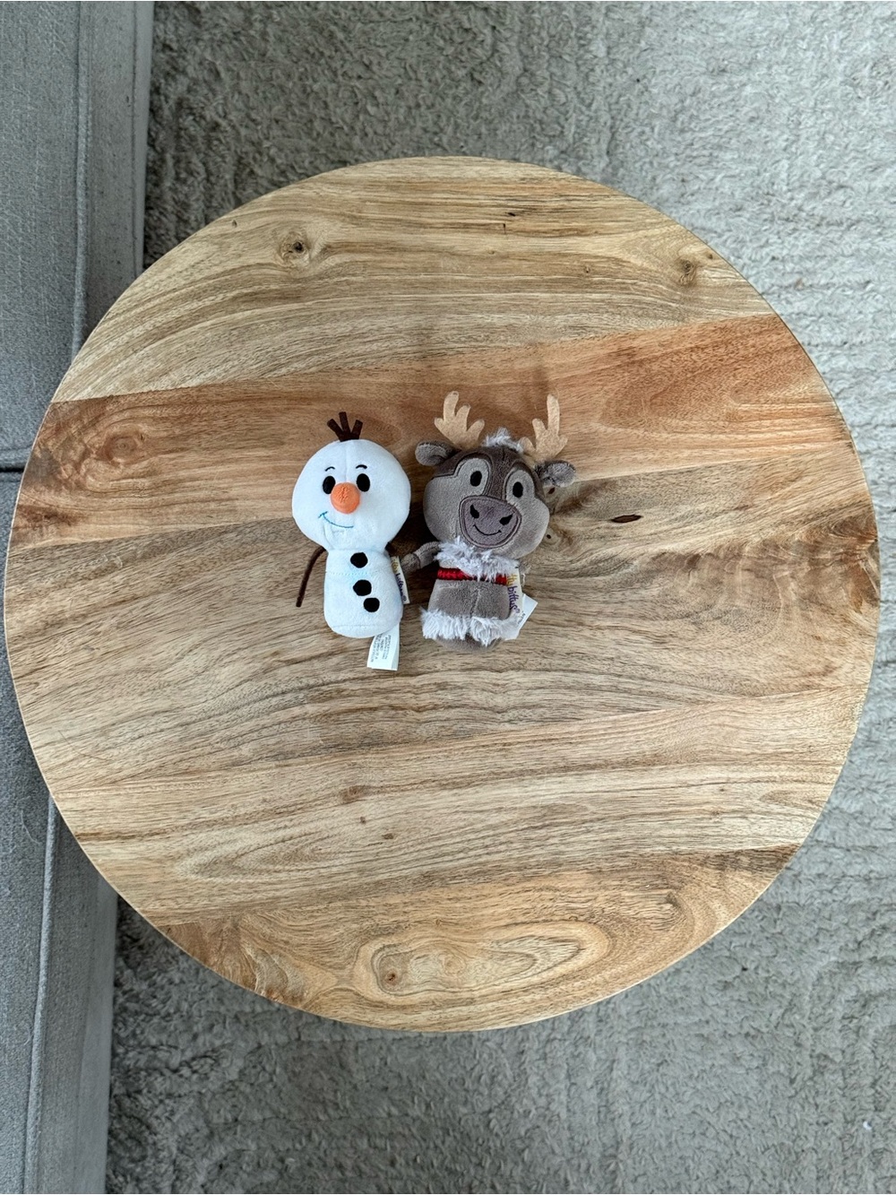 Hallmark Itty Bittys Frozen *Flawed*